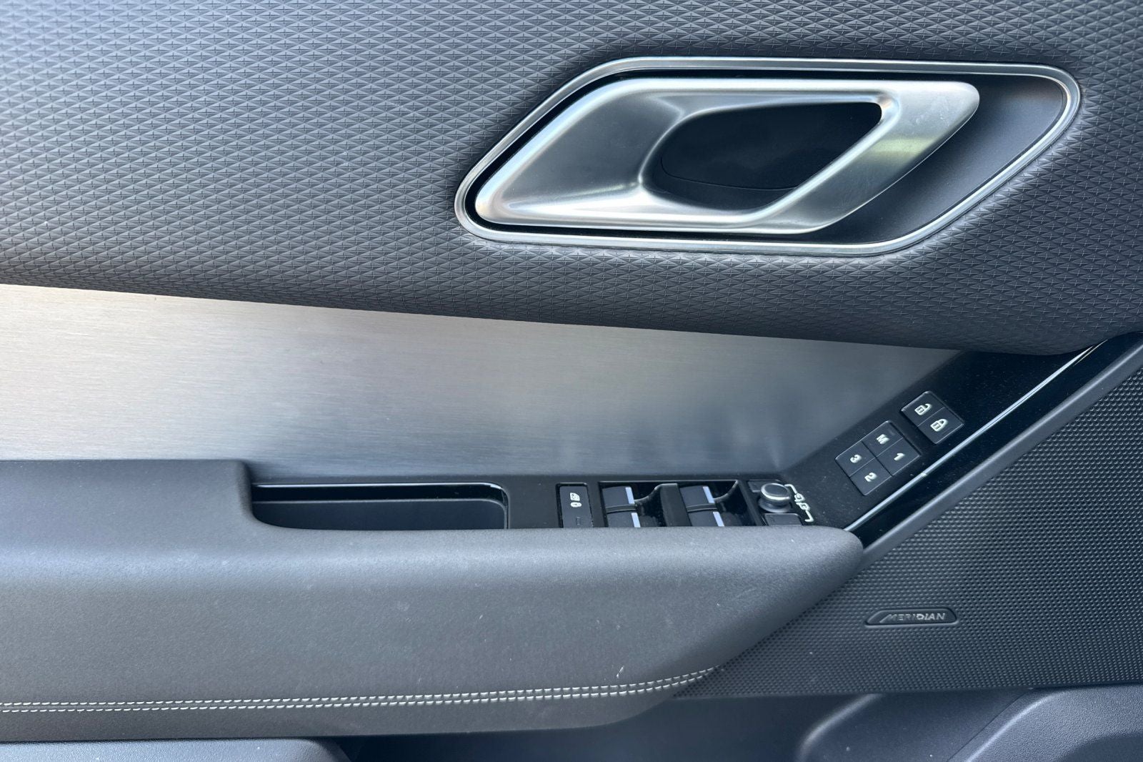 2022 Land Rover Range Rover Velar P250 R-Dynamic S