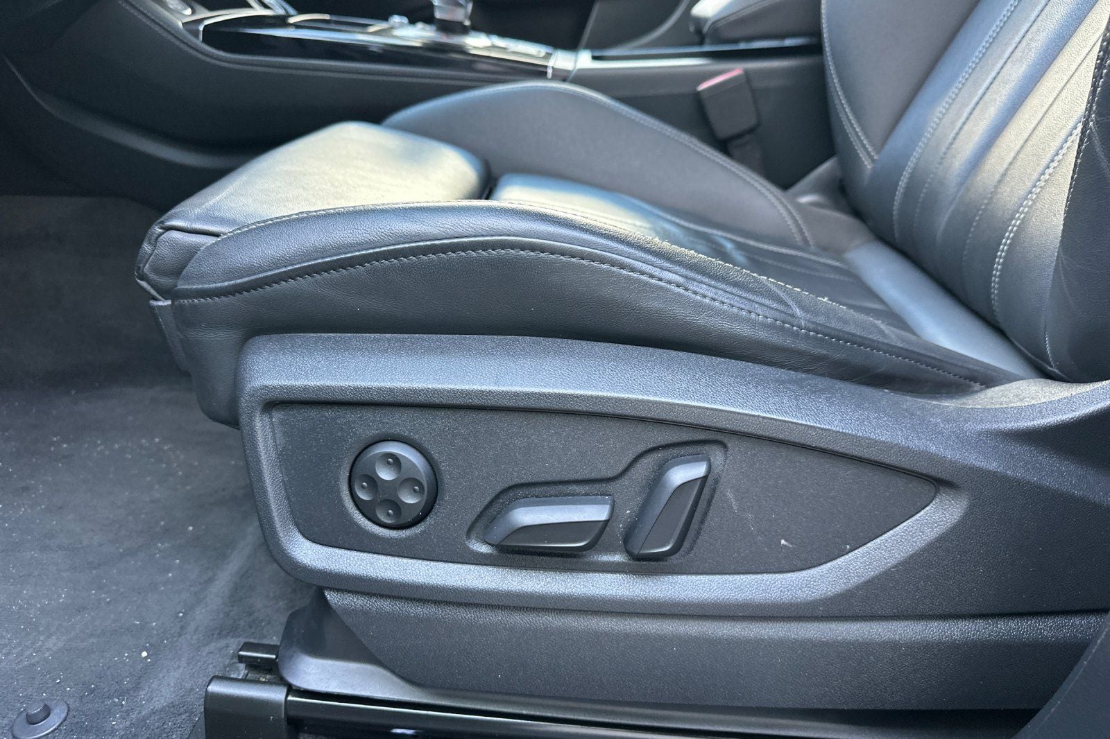 2024 Audi Q5 45 S line Premium quattro