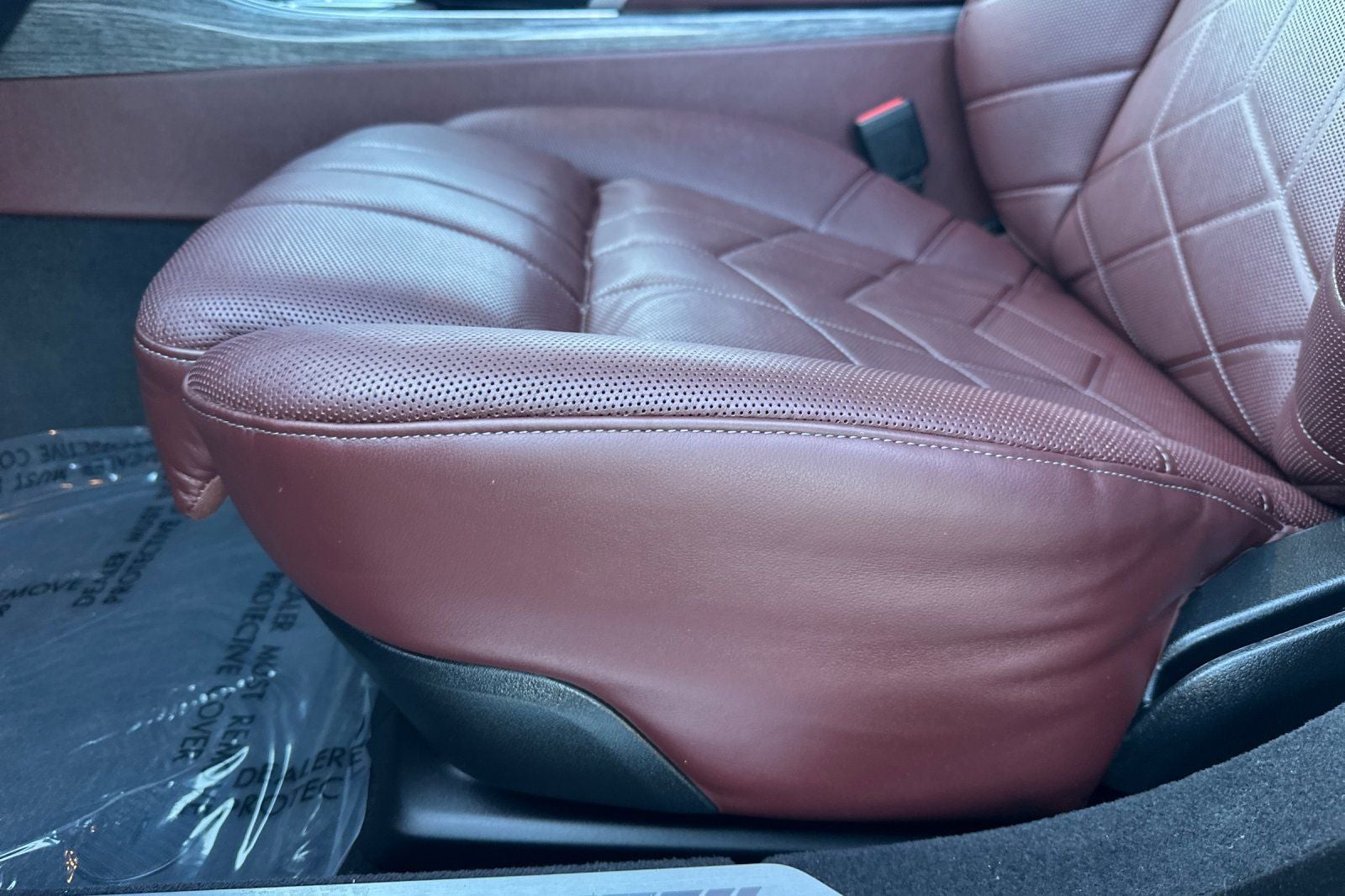 2025 BMW 7 Series 740i