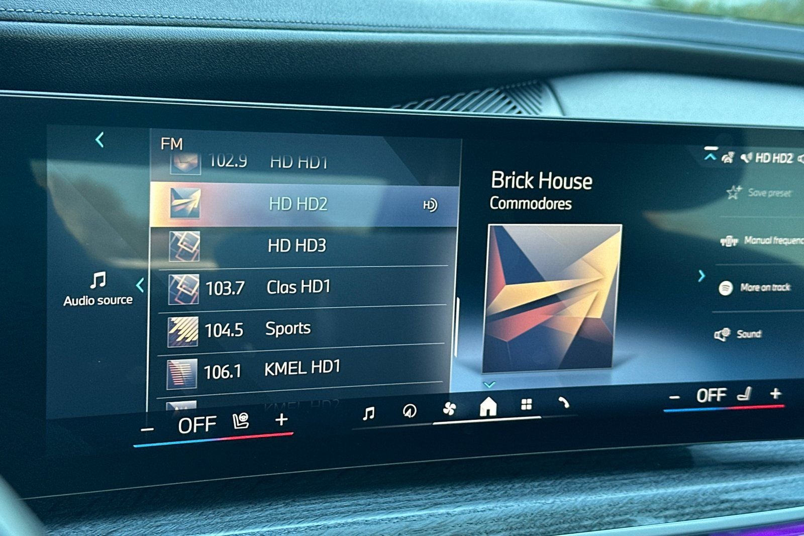 2025 BMW 7 Series 740i