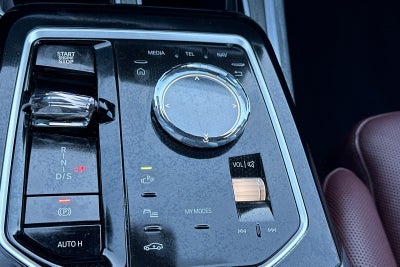 2025 BMW 7 Series 740i