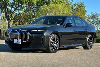 2025 BMW 7 Series 740i