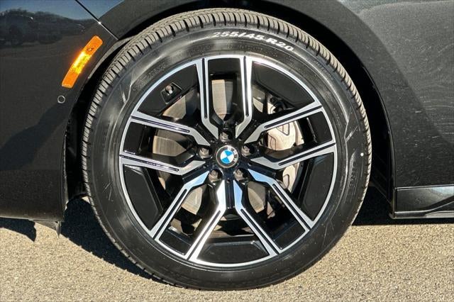 2025 BMW 7 Series 740i