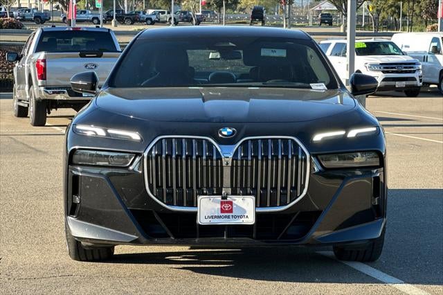 2025 BMW 7 Series 740i