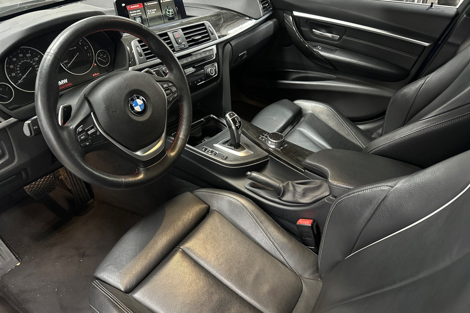 2018 BMW 3 Series 330i