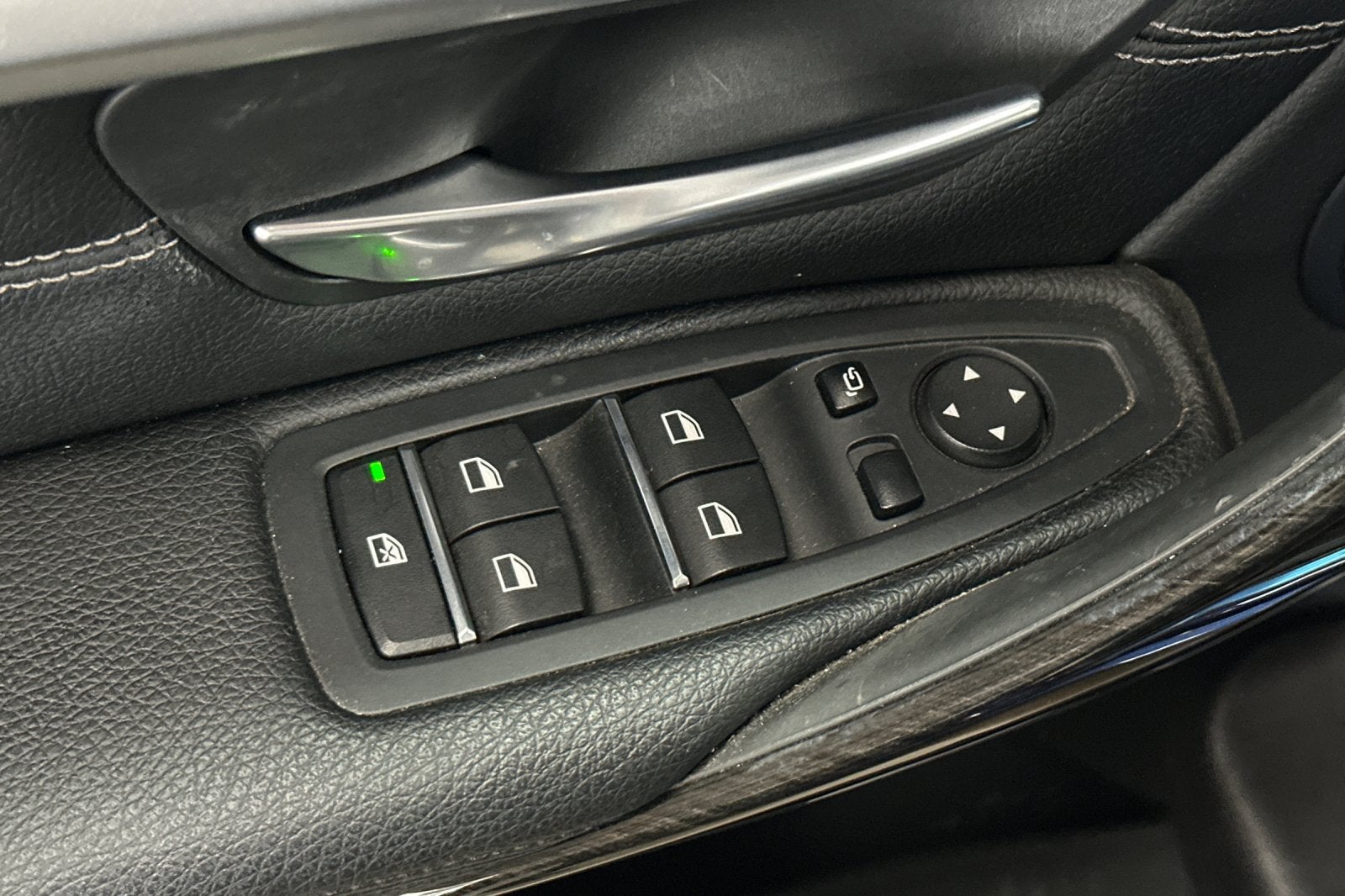 2018 BMW 3 Series 330i