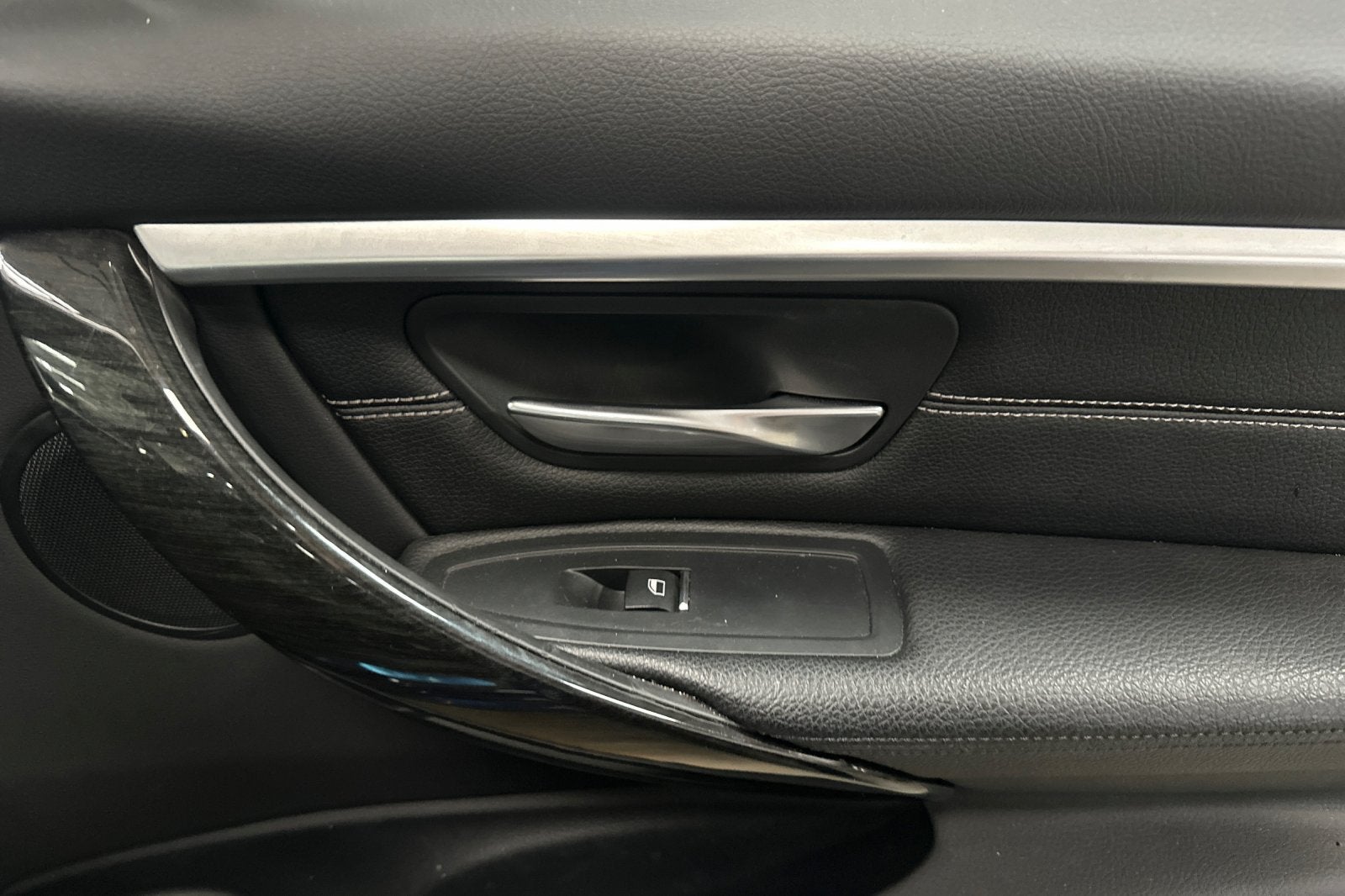 2018 BMW 3 Series 330i