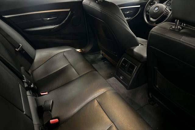 2018 BMW 3 Series 330i