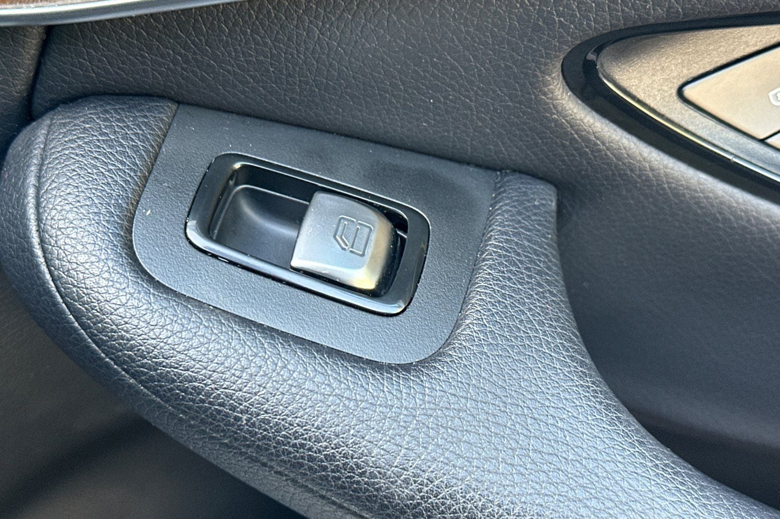 2017 Mercedes-Benz GLC GLC 300