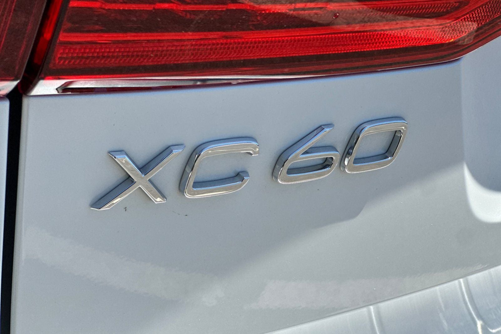 2023 Volvo XC60 B5 Core