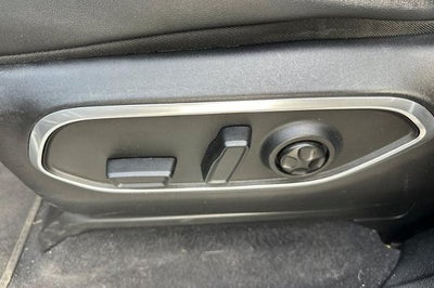 2023 Jeep Wagoneer Base