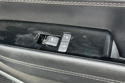 2023 Jeep Wagoneer Base