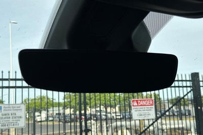 2023 Jeep Wagoneer Base