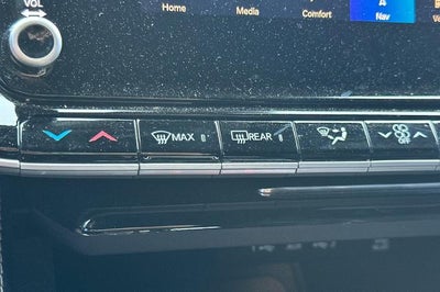 2023 Jeep Wagoneer Base