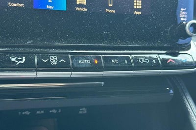 2023 Jeep Wagoneer Base