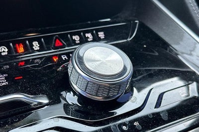 2023 Jeep Wagoneer Base