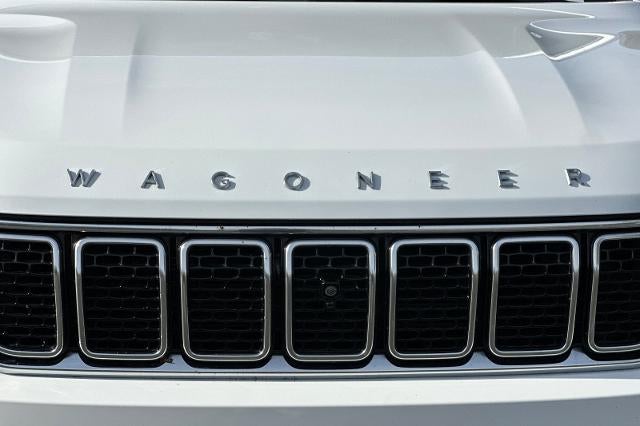 2023 Jeep Wagoneer Base