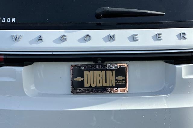 2023 Jeep Wagoneer Base