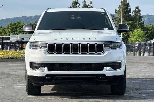 2023 Jeep Wagoneer Base