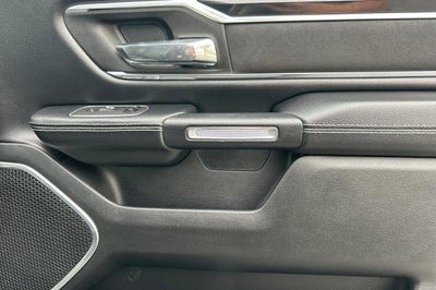 2021 RAM 1500 Laramie Crew Cab 4x4 5'7" Box