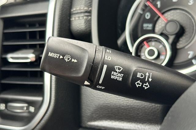 2021 RAM 1500 Laramie Crew Cab 4x4 5'7" Box