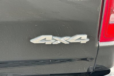 2021 RAM 1500 Laramie Crew Cab 4x4 5'7" Box