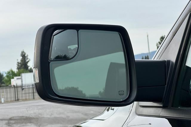 2021 RAM 1500 Laramie Crew Cab 4x4 5'7" Box