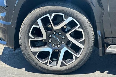 2025 Chevrolet Silverado EV RST - Max Range