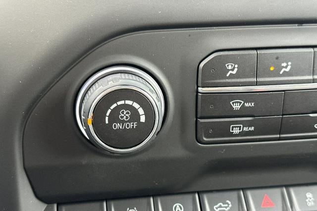 2025 Chevrolet Silverado 1500 Custom