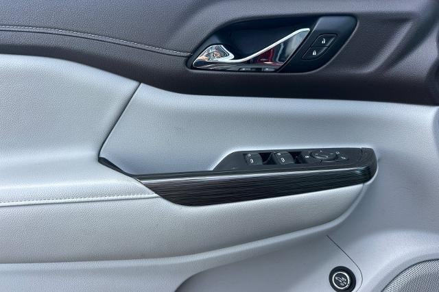 2019 GMC Acadia SLT