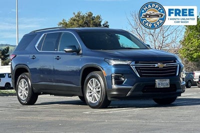 2023 Chevrolet Traverse LT Cloth
