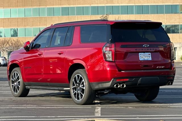 2023 Chevrolet Suburban RST