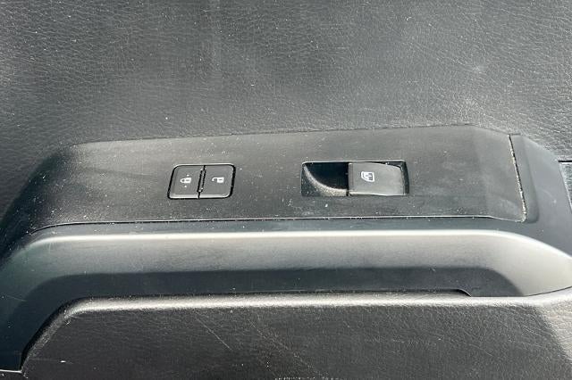 2022 Toyota Tacoma SR V6