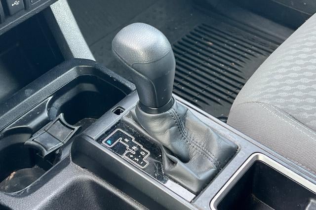 2022 Toyota Tacoma SR V6