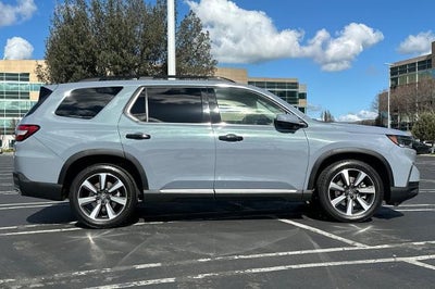 2023 Honda Pilot AWD Elite