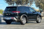 2022 Nissan Pathfinder SL 2WD