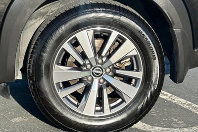 2022 Nissan Pathfinder SL 2WD