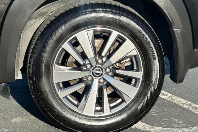 2022 Nissan Pathfinder SL 2WD