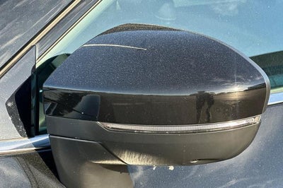 2022 Nissan Pathfinder SL 2WD