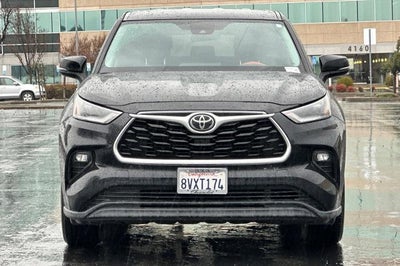 2021 Toyota Highlander LE