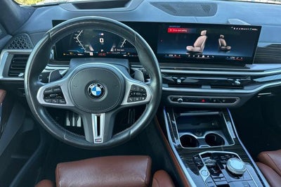 2025 BMW X7 M60i