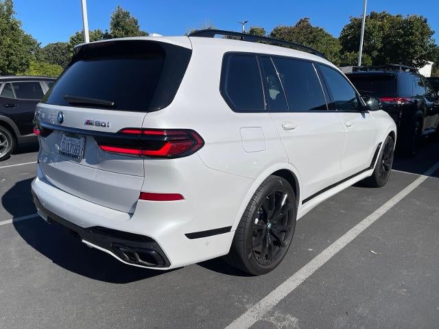 2025 BMW X7 M60i