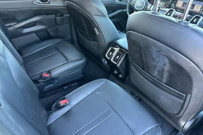 2022 Kia Sorento SX