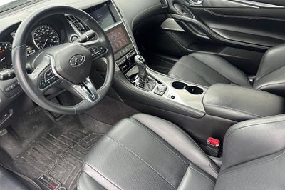 2022 INFINITI Q60 LUXE