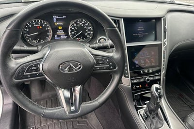 2022 INFINITI Q60 LUXE