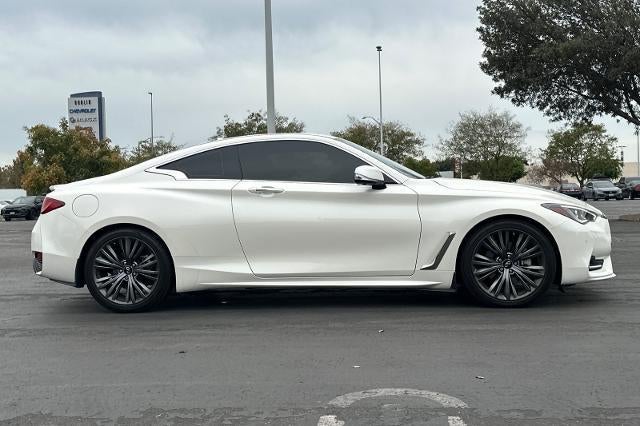 2022 INFINITI Q60 LUXE
