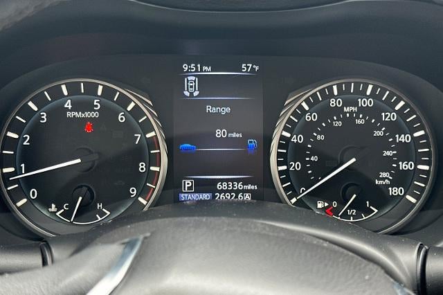 2022 INFINITI Q60 LUXE