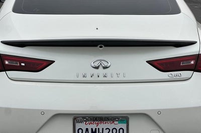 2022 INFINITI Q60 LUXE