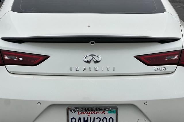 2022 INFINITI Q60 LUXE