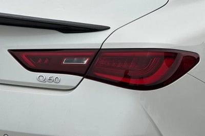 2022 INFINITI Q60 LUXE